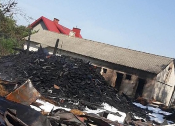 garwolin - Pożar stodoły i budynku gospodarczego w Bączkach