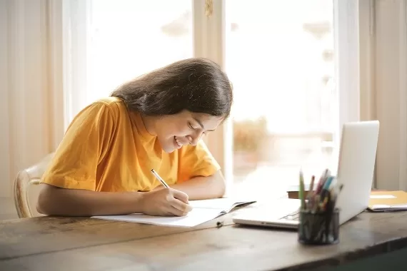 garwolin - Edukacja domowa: wady i zalety. Czy warto postawić na naukę dziecka w domu?